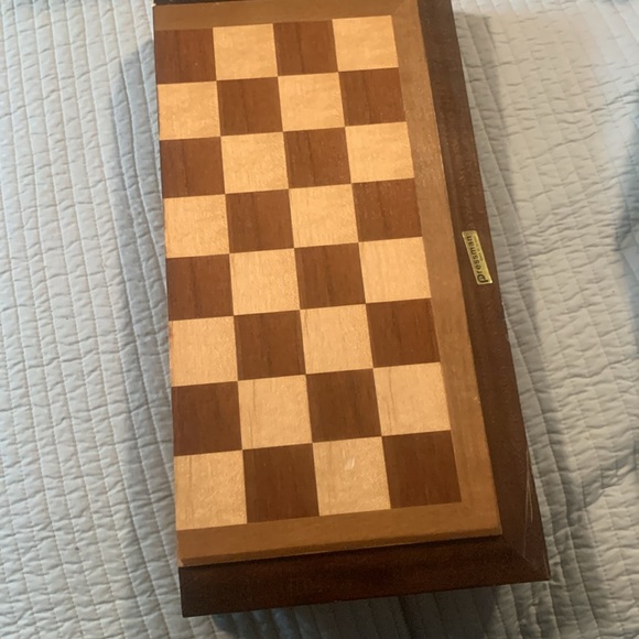 Wooden Pressman chess game in folding case - Picture 2 of 4